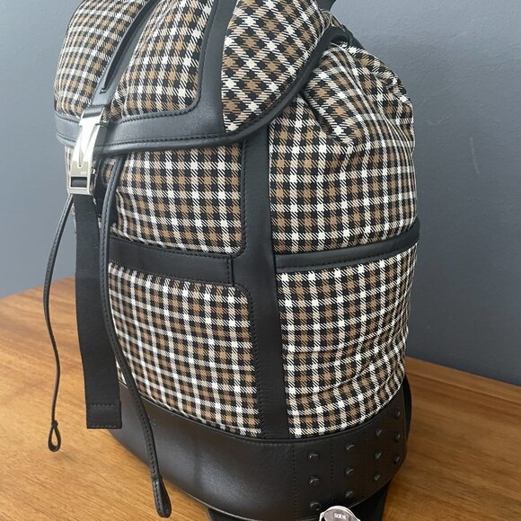 Tod's Italy Tech New Gommini Medio Backpack, XBMTDSG9300NRHXTT3 - Picture 3 of 15